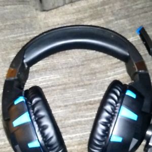 Gaming headphones